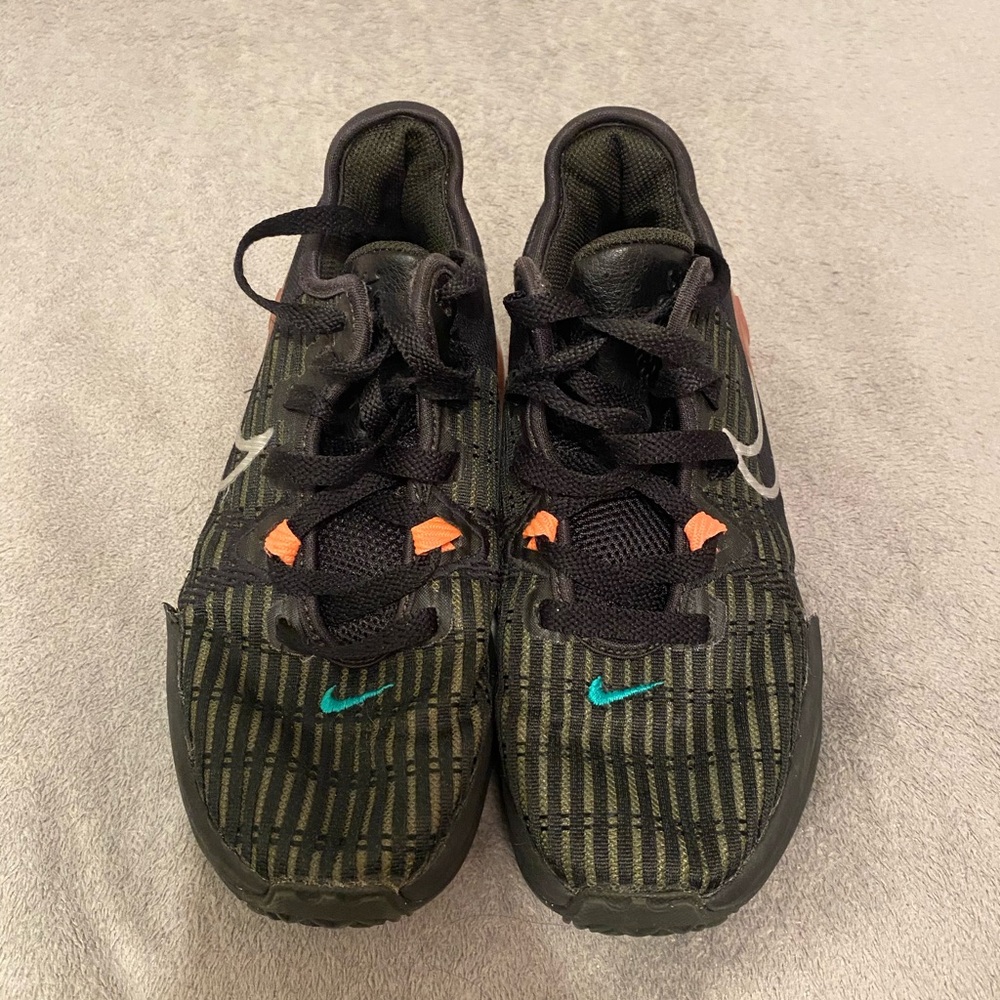 Nike Kids Black and Green court shoes